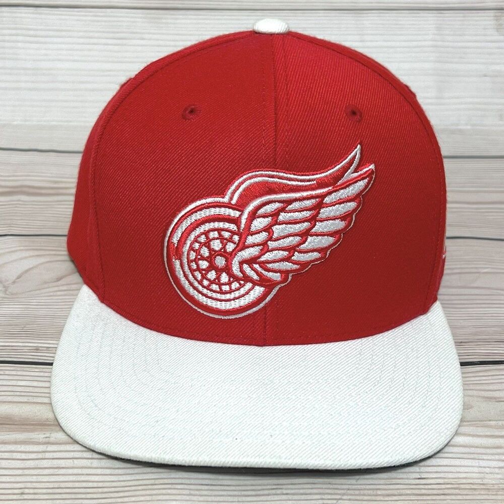 Mitchell & Ness Detroit Red Wings NHL Hat Flat Bill Snapback Cap Red White Logo - Picture 6 of 12